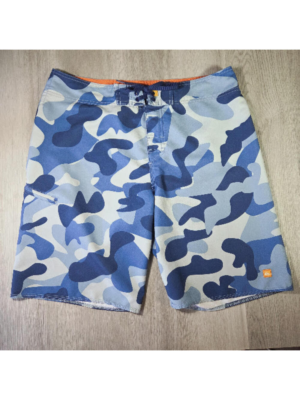 Quicksilver Men's 34 Throwback Retro Boardshorts Blue Camo Waterman Collection